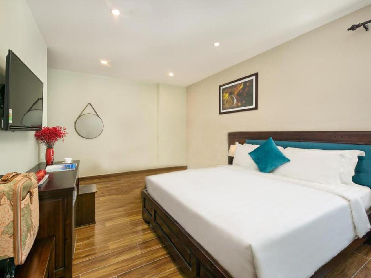 Yuni And Hotel 4*